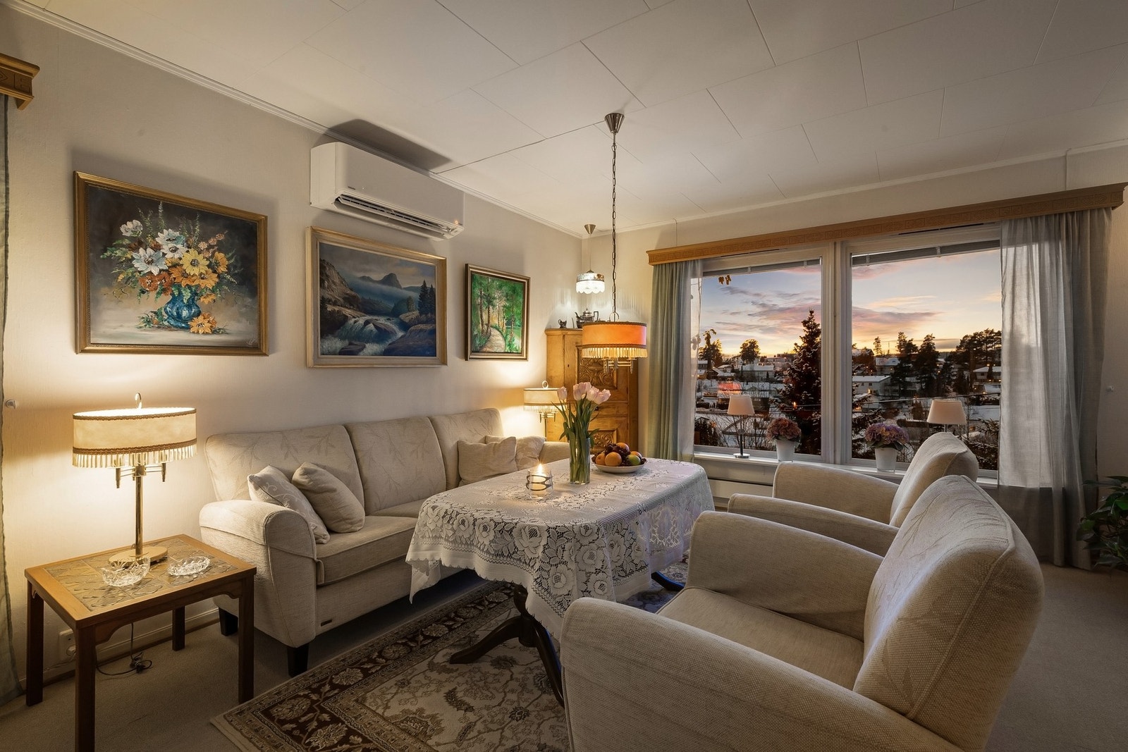 Nydelig utsikt og sol frem til solnedgang. Galleribilde