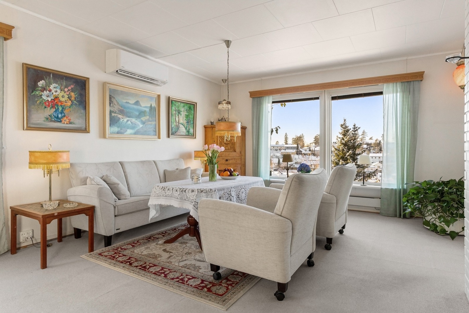 Det er god plass til generøst møblement i flere soner. Galleribilde