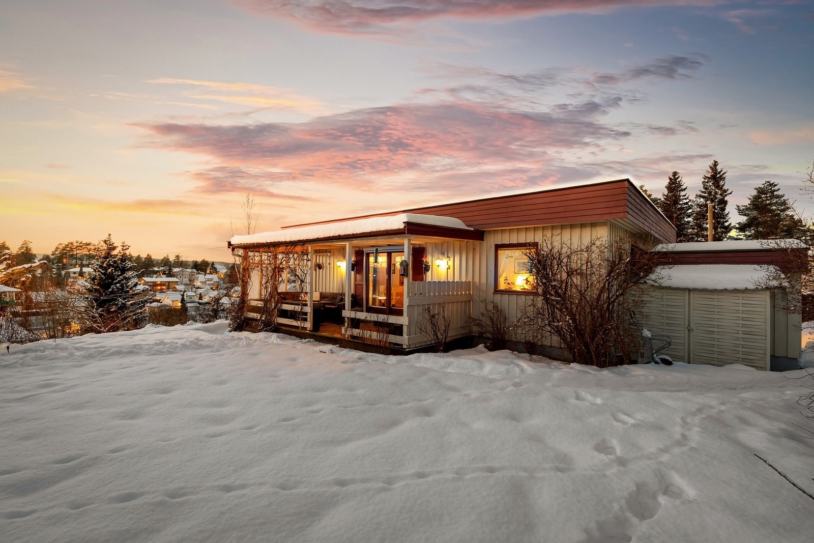 Velkommen til Skytilvegen 1 - Kontakt Carl P. Sveistrup på 980 45 319 dersom privatvisning ønskes. Galleribilde