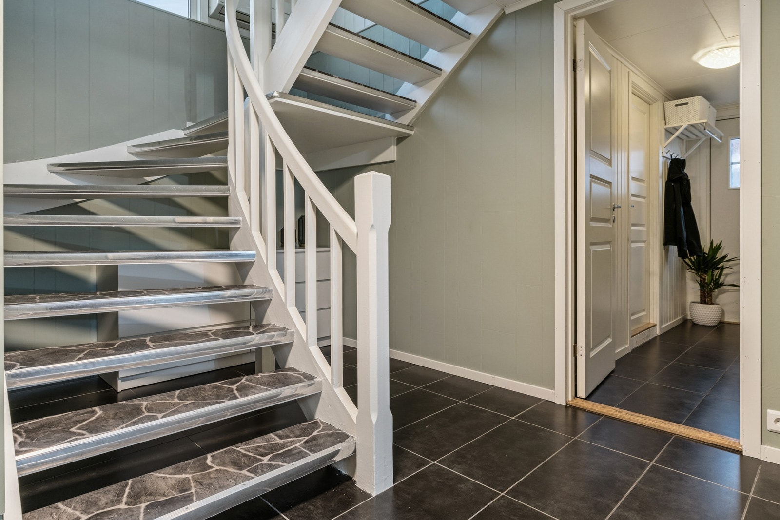 Velkommen ned til underetasjen. Galleribilde