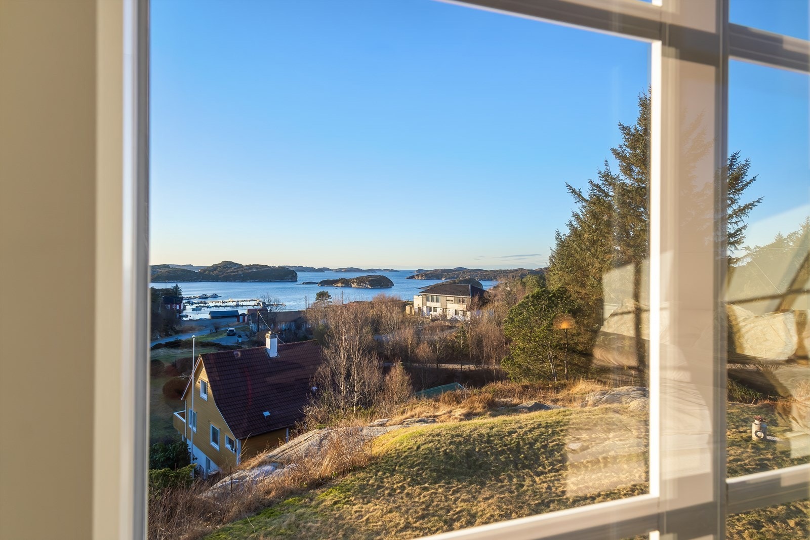 Fra soverommet er det nydelig utsikt. Galleribilde