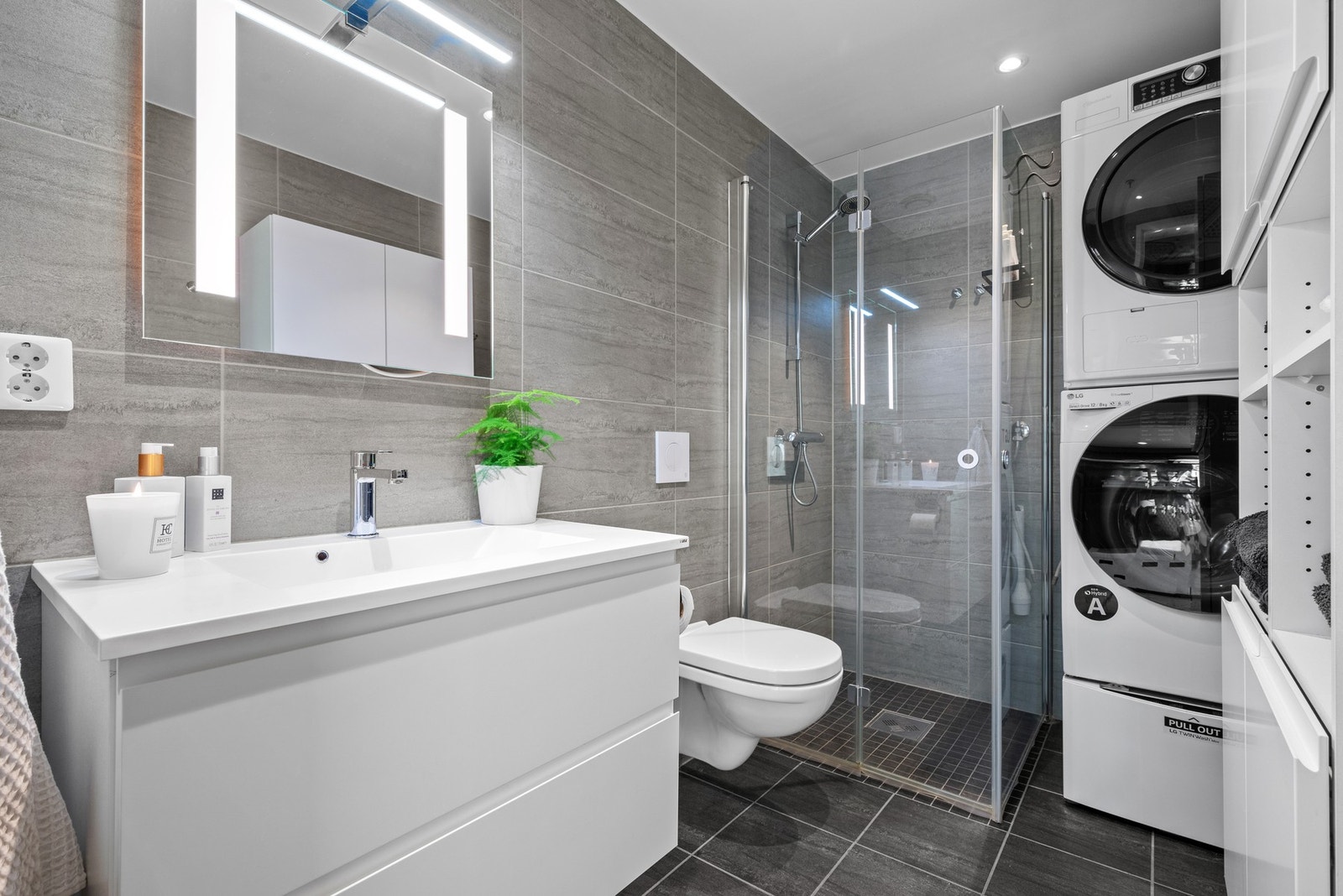 Badet er på 5m² og har gulvvarme. Galleribilde