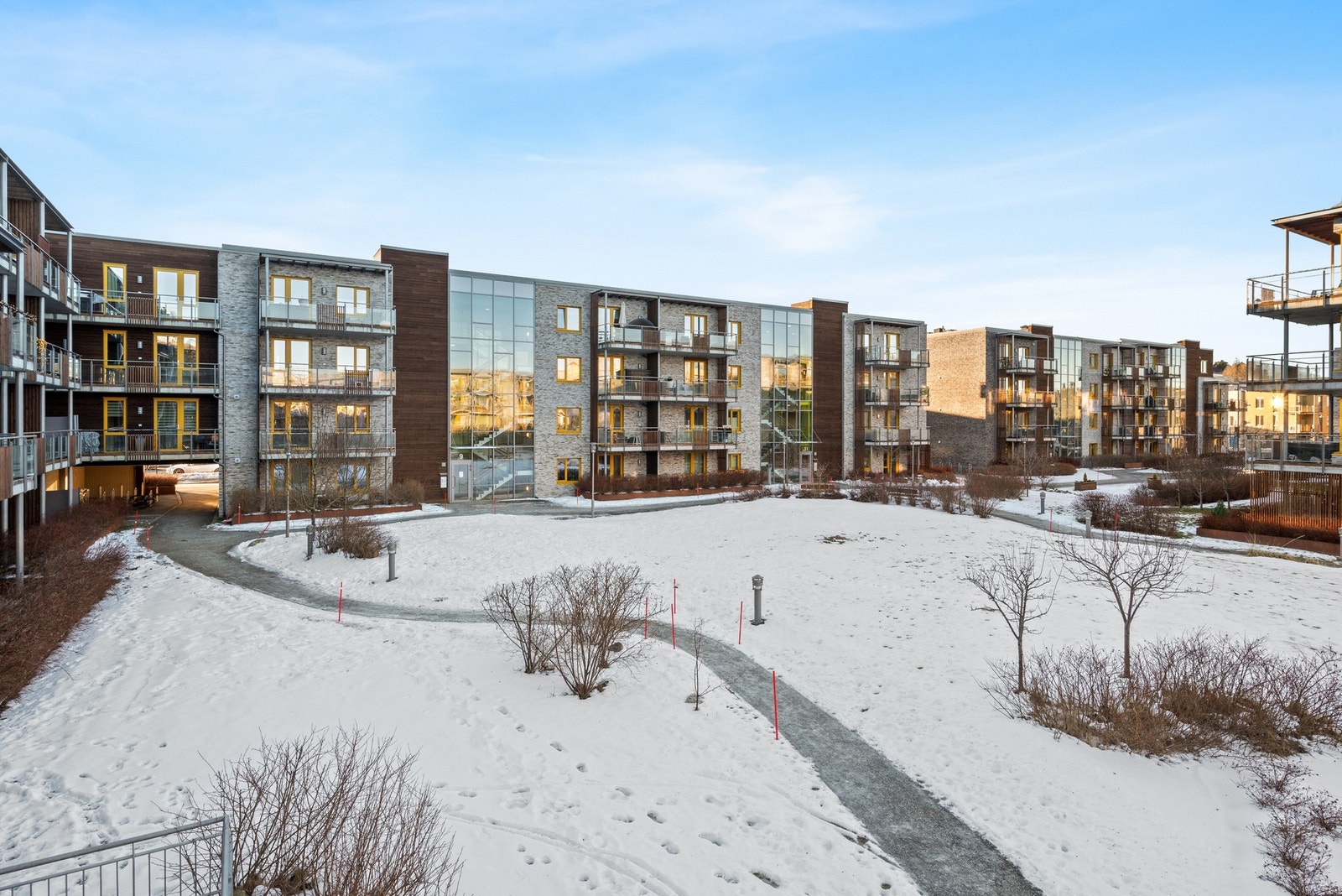 Rundt eiendommen har man tilgang til "alt". Galleribilde