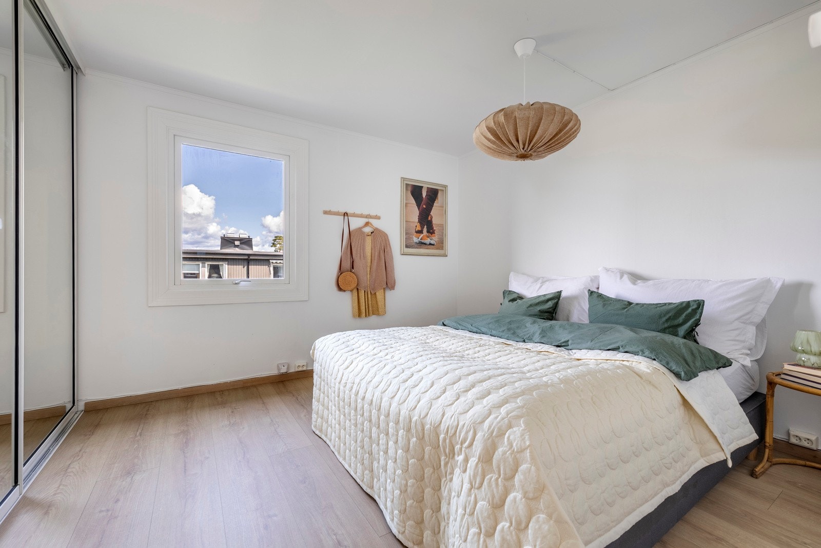 Boligen har tre gode soverom i andre etasje. Galleribilde