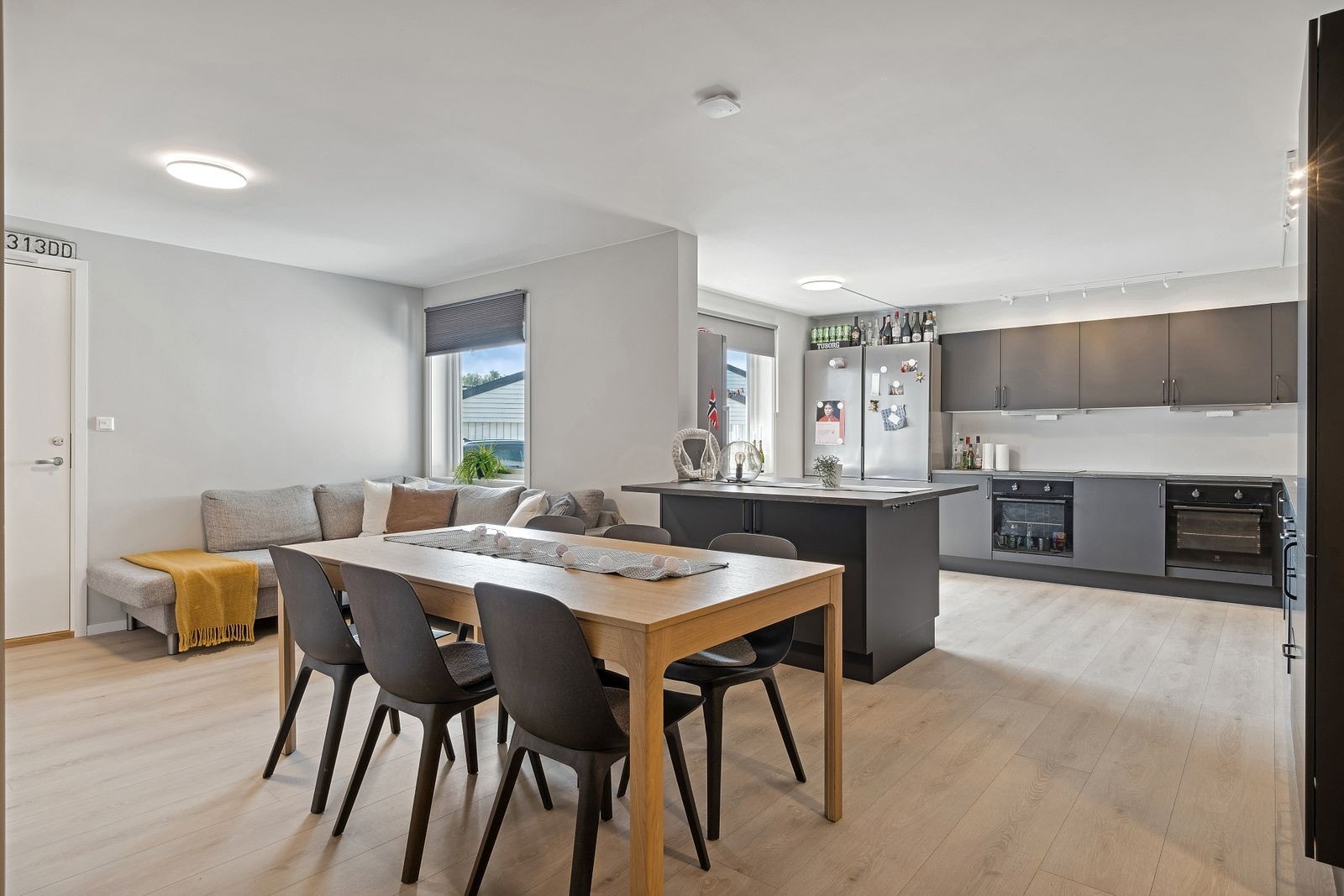 Velkommen til Rudolf Ræders veg 8 - BOKOLLEKTIV Galleribilde