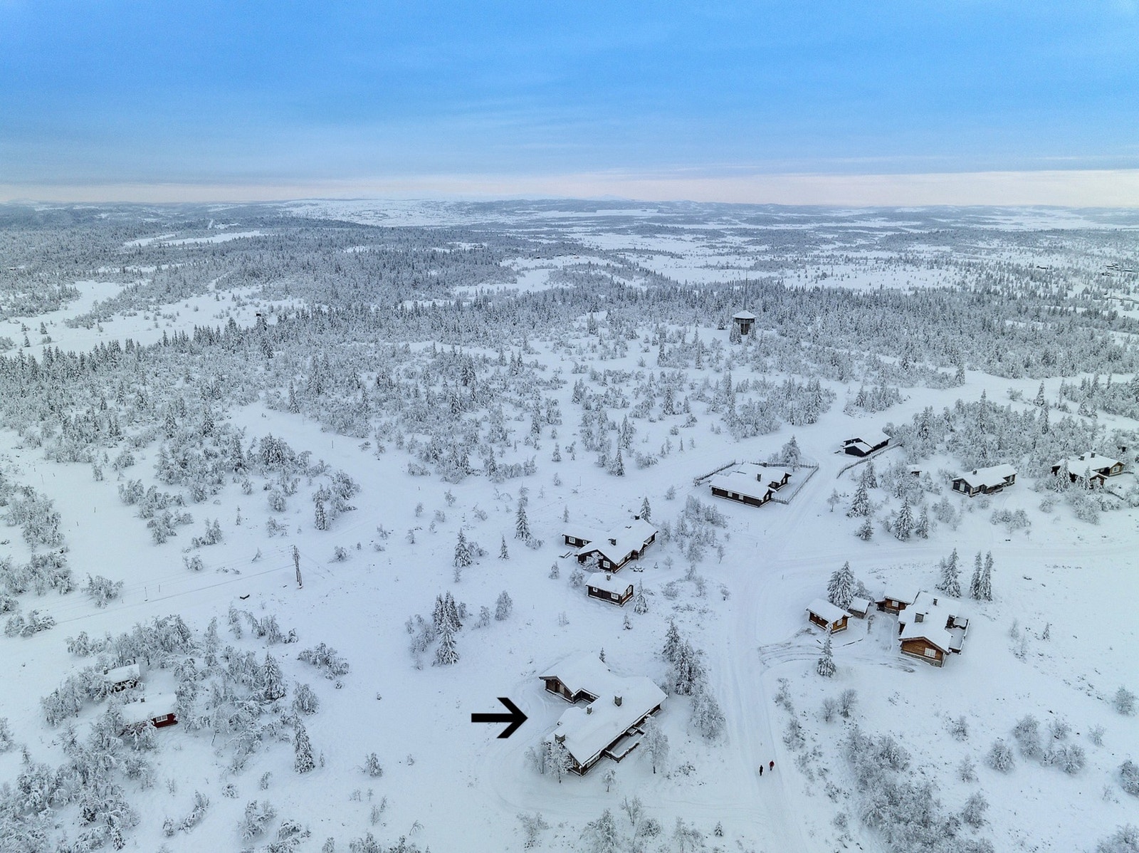 Vinterstid har du et omfattende løypenett rett utenfor hytta, med milevis av preparerte skiløyper i umiddelbar nærhet. Galleribilde