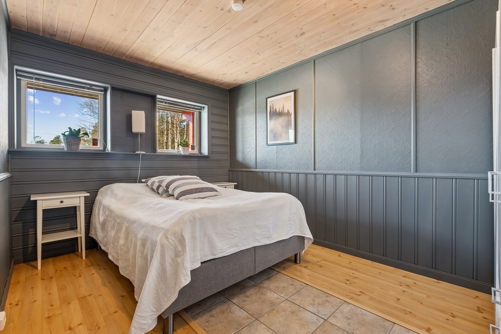 Disponibelt rom i kjeller i dag brukt som soverom. Galleribilde