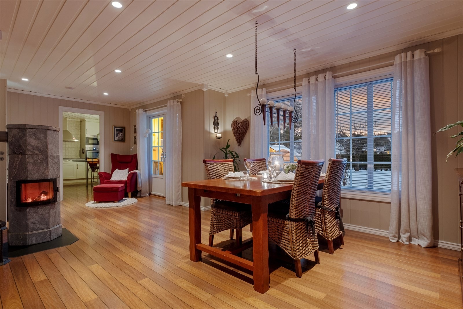 Stuen egner seg godt som det naturlige samlingspunktet. Galleribilde