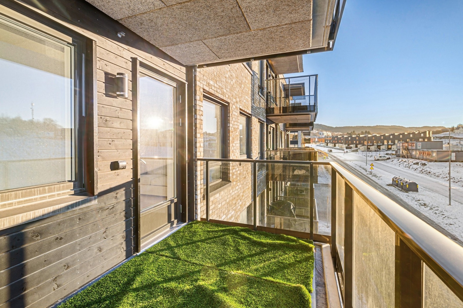 Fra stue har man utgang til balkong. Galleribilde