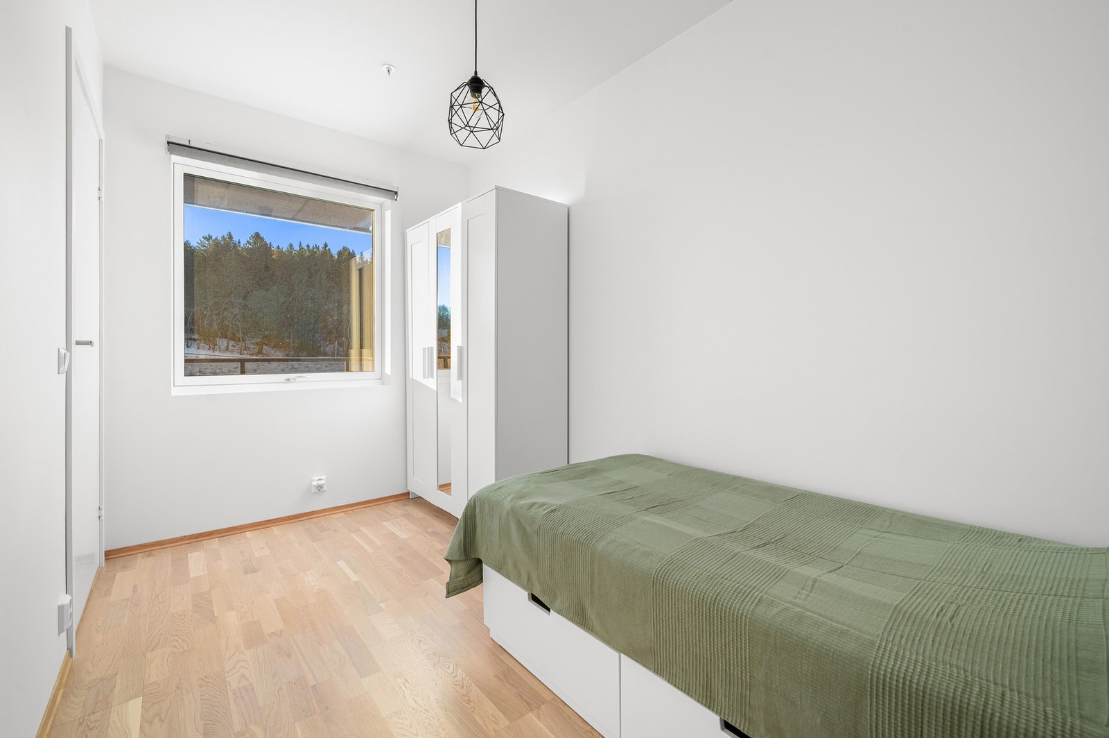 Fra stue har man tilkomst til soverom på 8kvm. Galleribilde