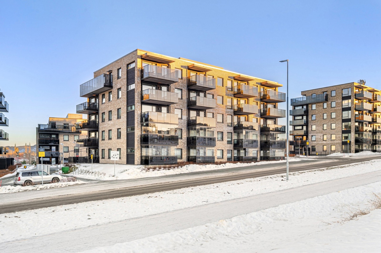 Strindalia er nyetablert boområde. Boligblokken sto ferdig i 2022, og er svanemerket. Galleribilde