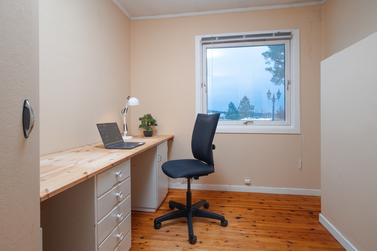 Kontor 1.etg. Galleribilde