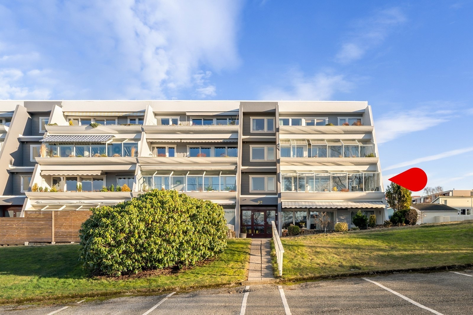 EiendomsMegler 1 v/ Thomas Fanebust presenterer Morgedalsveien 32. Foto: Eivind Dirdal Galleribilde