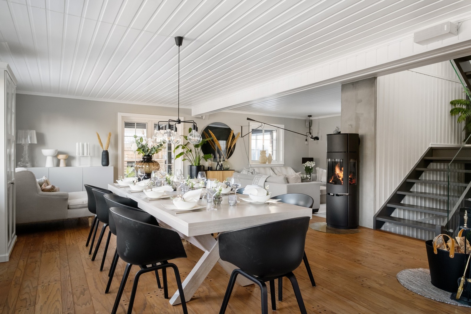 En stilren og delikat enebolig på 268 kvm. i et rolig og hyggelig område. Galleribilde