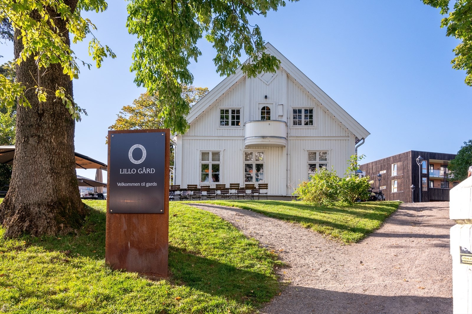 Flere hyggelige serveringssteder som Lillo Gård finnes i nærområdet. Galleribilde