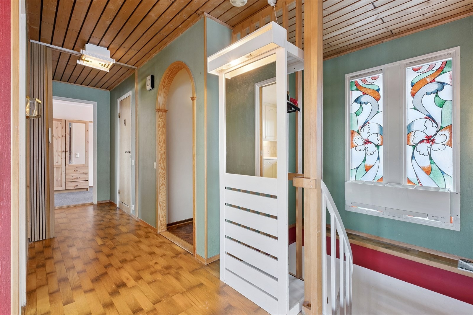 Gang sett fra stuen. Galleribilde