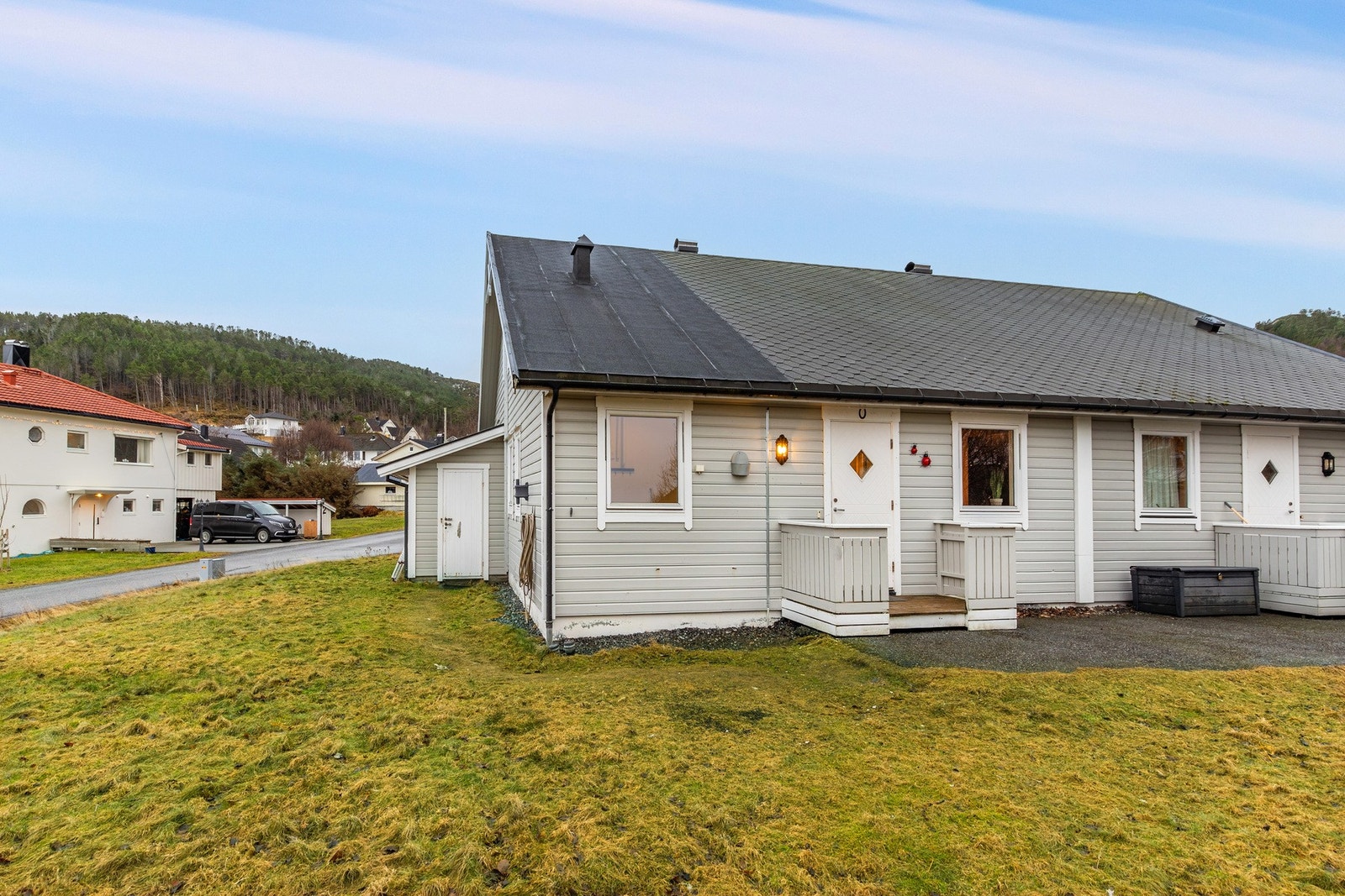 Enheten inngår i et sameie bestående av seks boenheter. Galleribilde