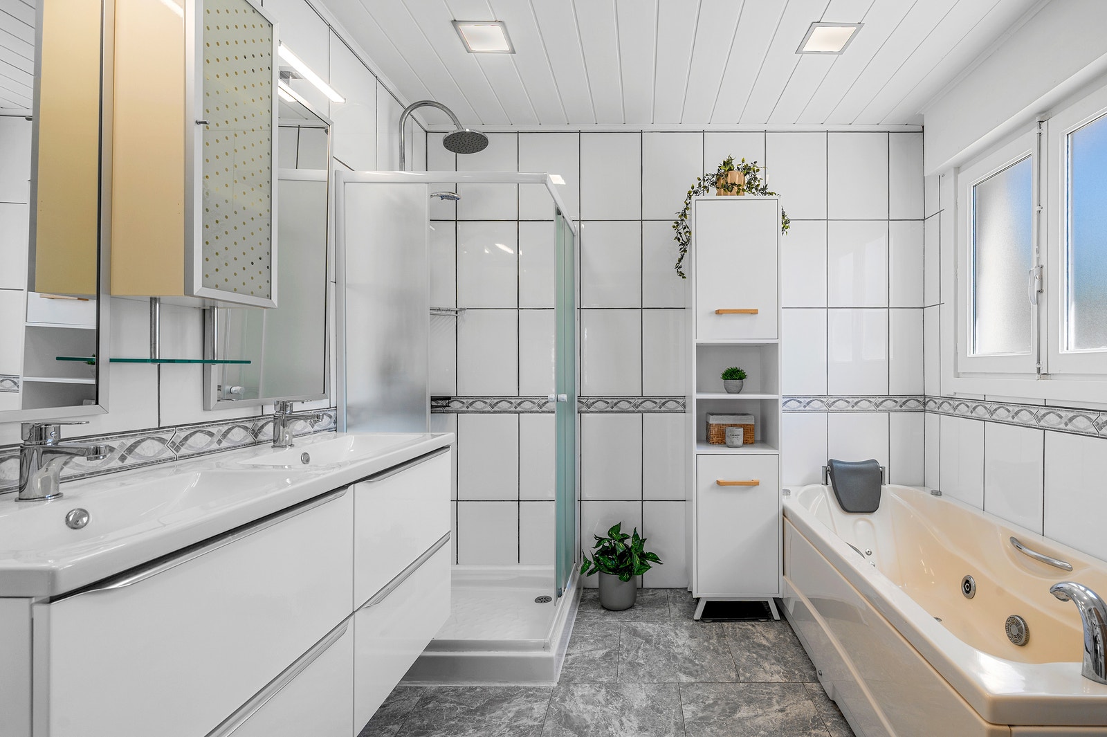 Badet tilhørende soverommet Galleribilde