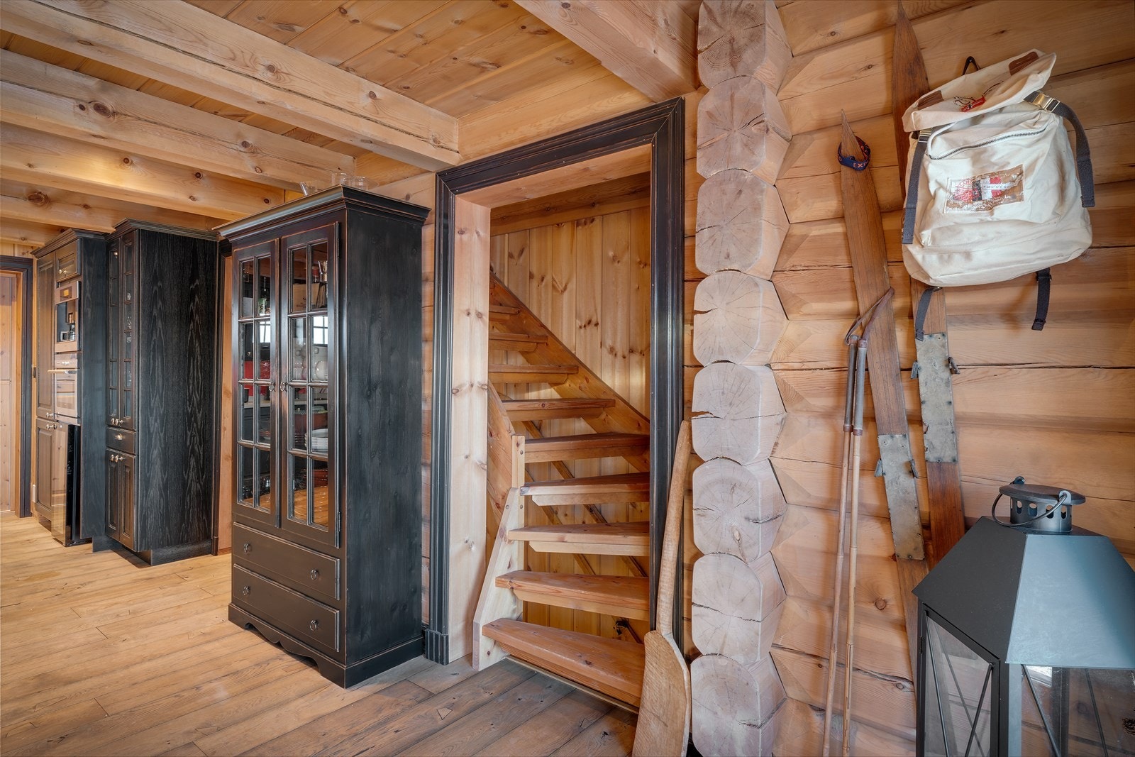 Tar vi trappen opp kommer vi til hyttens loft. Galleribilde