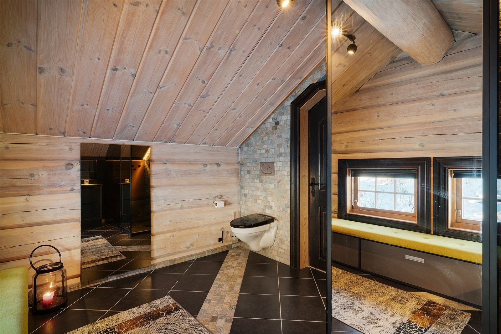 Badet har også elektriske varmekabler. Galleribilde