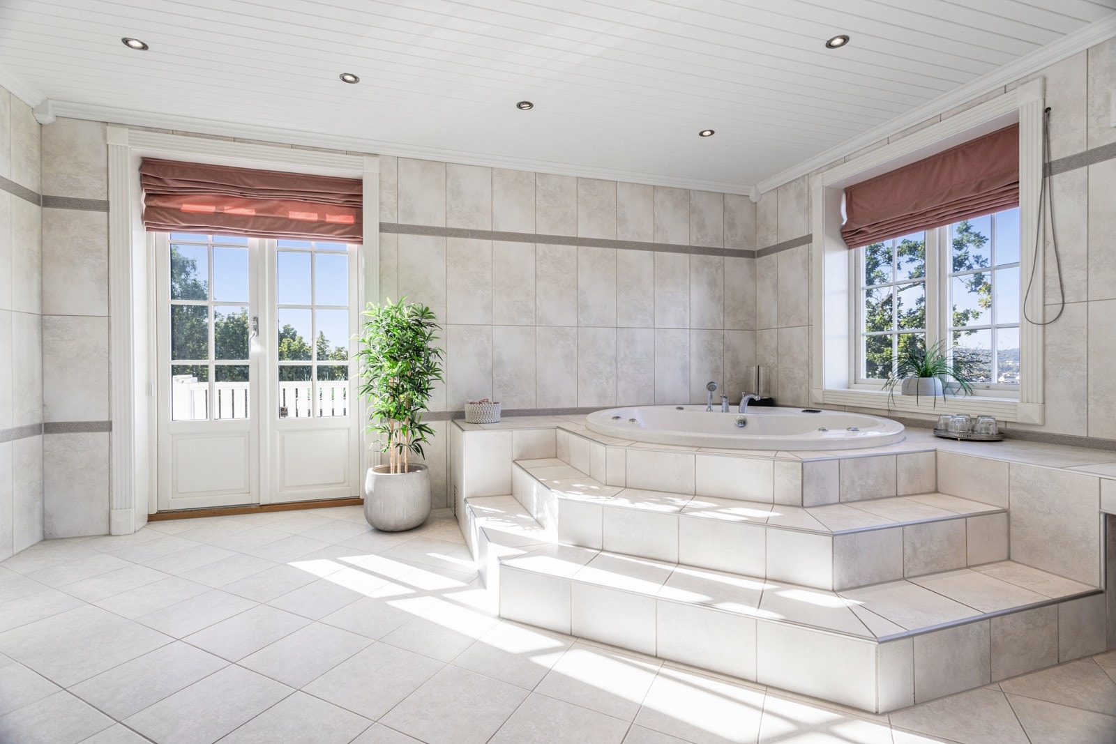 Stilig boblebad med fantastisk utsikt Galleribilde