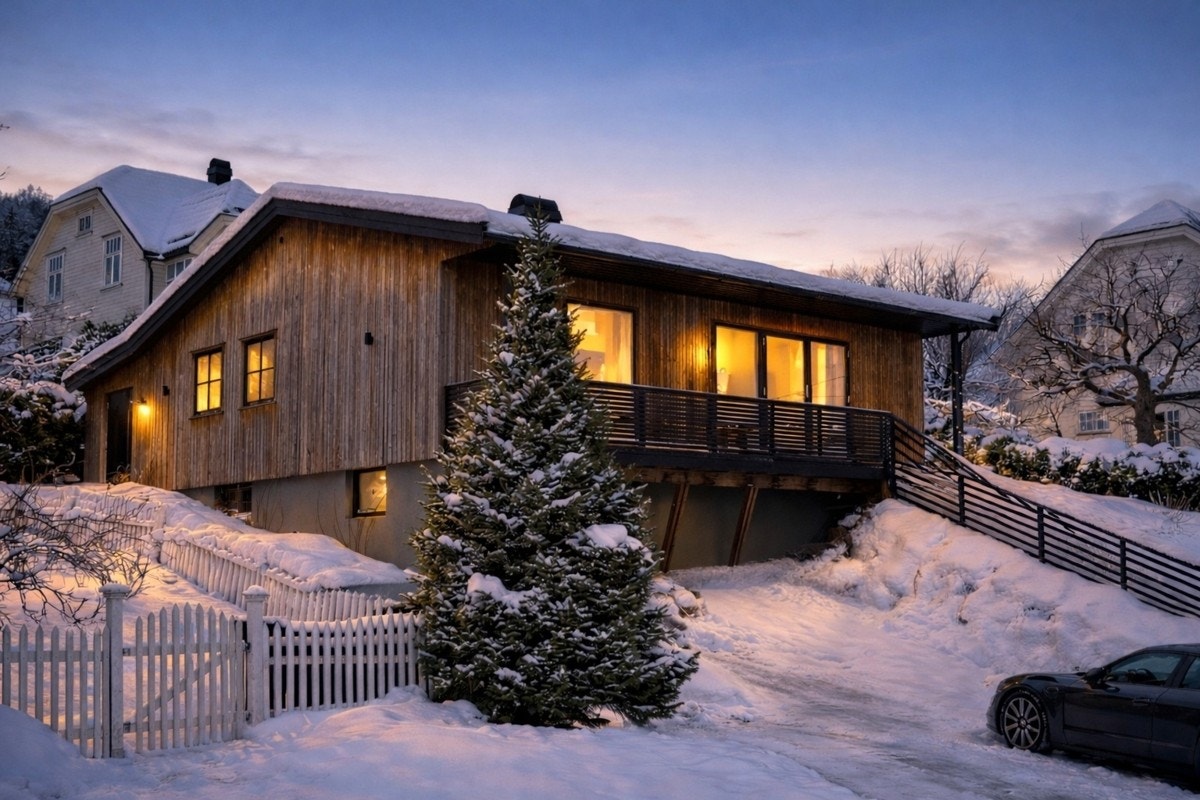 Velkommen til Styrmoes vei 20A - lekker enebolig med fin utsikt på Danvik.(AI) Galleribilde