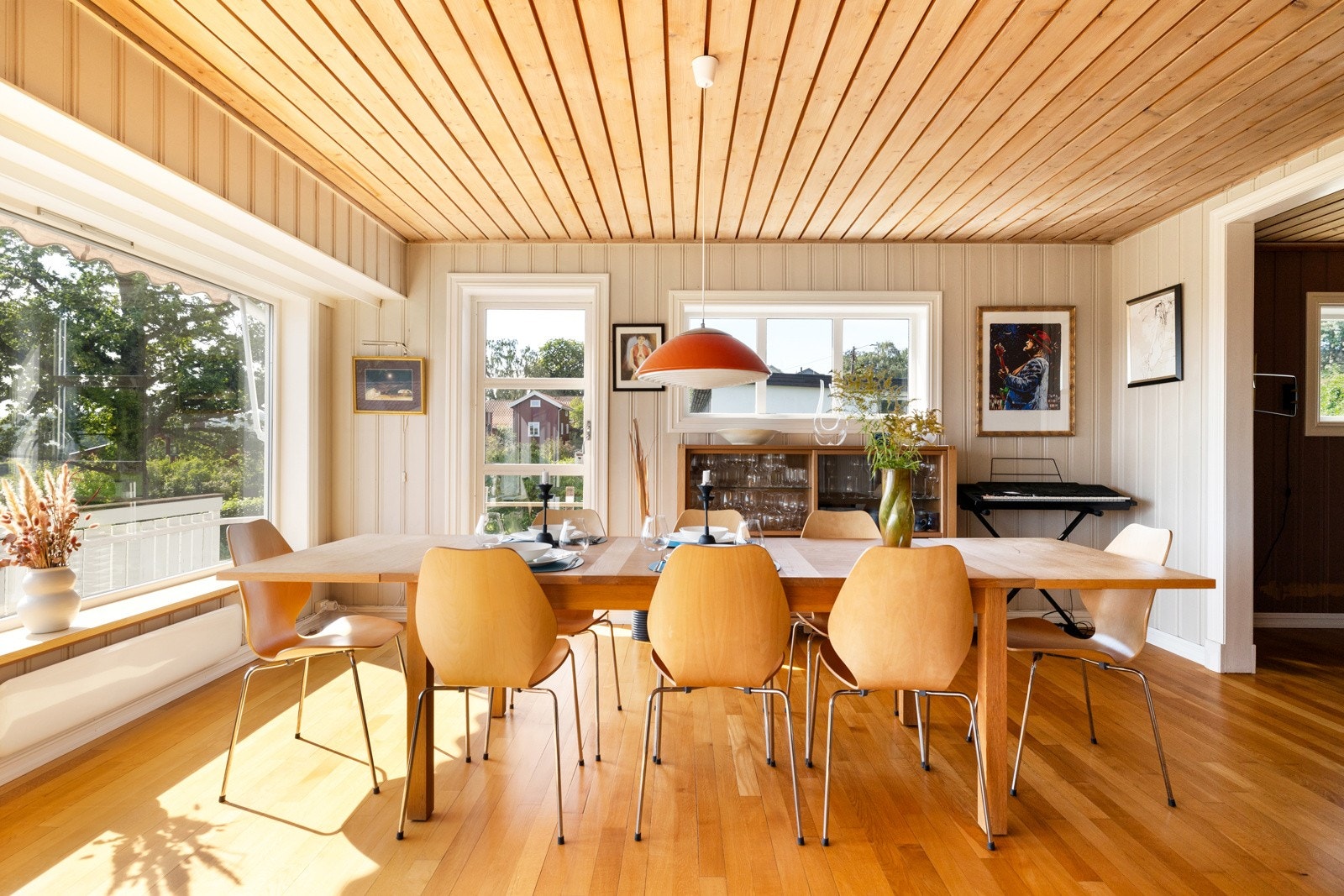 Stuen har mange møbleringsmuligheter. Galleribilde