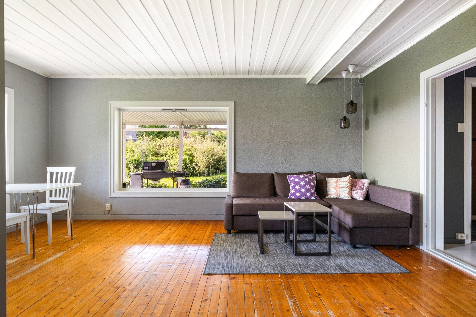 I underetasjen finner du en egen hybeldel med egen inngang. Galleribilde