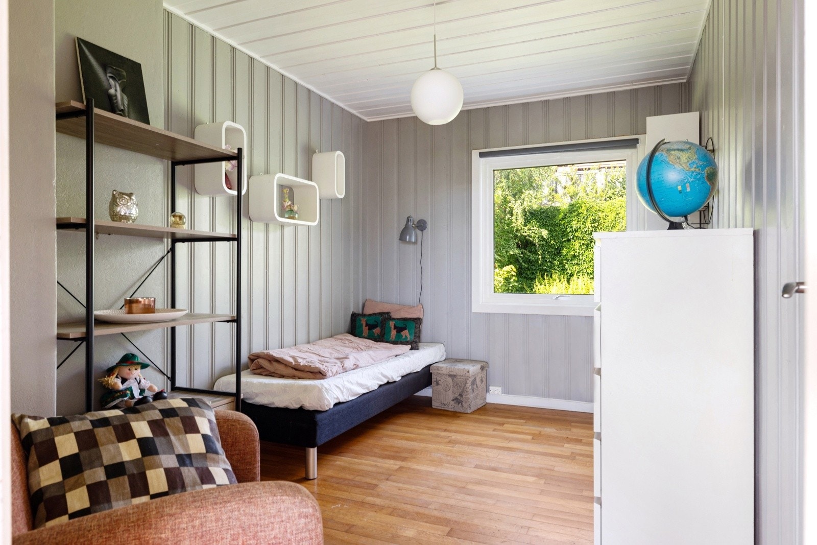 Soverom 3 passer perfekt som barnerom, gjesterom eller kontor, alt etter behov. Galleribilde