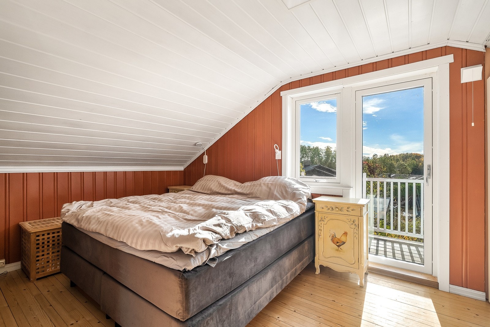 Hovedsoverom med utgang til egen balkong. Galleribilde