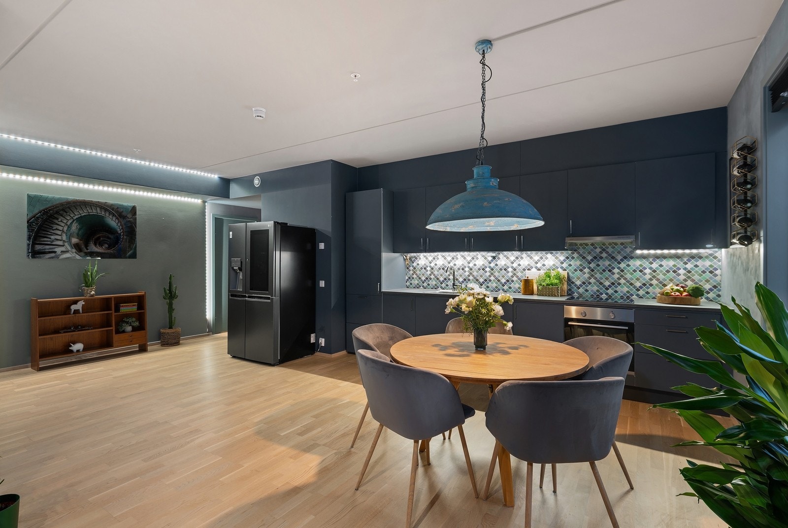 DNB Eiendom v/ Lena Eriksson presenterer 4-roms eierleilighet i Kvernstua 2. Galleribilde