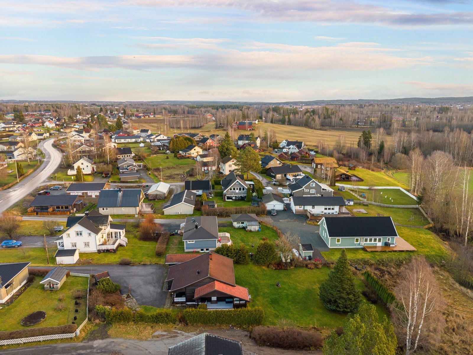 Trivelig enbolig i et etablert boligområde på Ilseng. Galleribilde