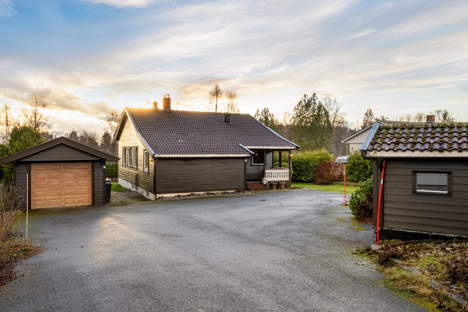 Garasje med plass til 1 bil. Galleribilde