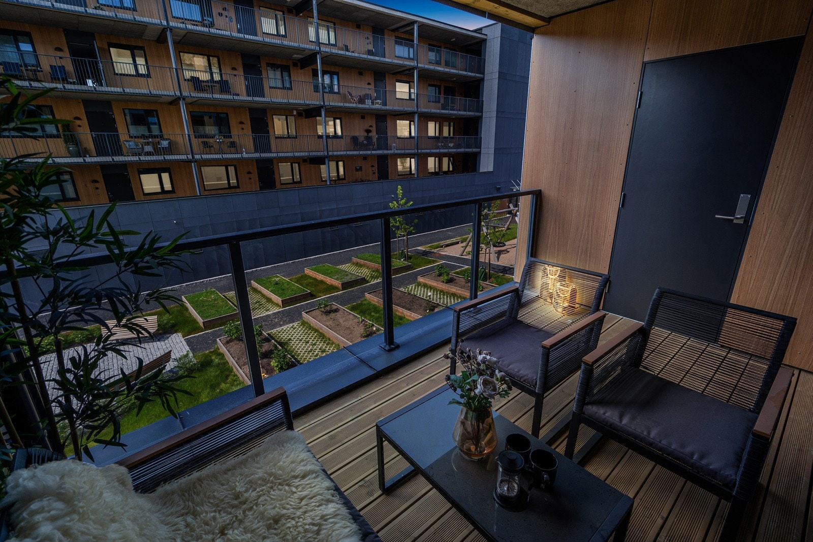 Hyggelig uteplass. Galleribilde