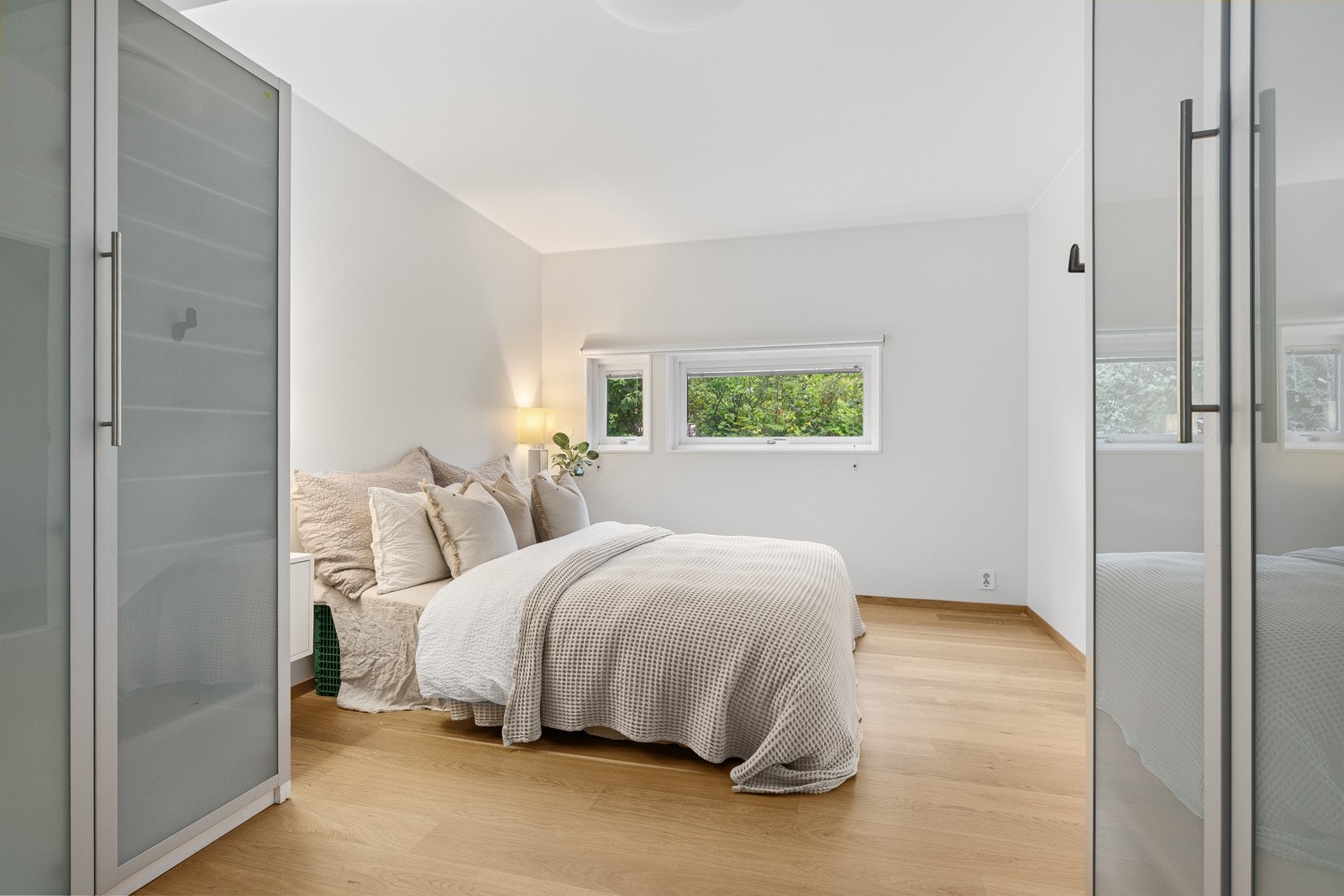 Soverom 2 i underetasjen er svært romslig Galleribilde