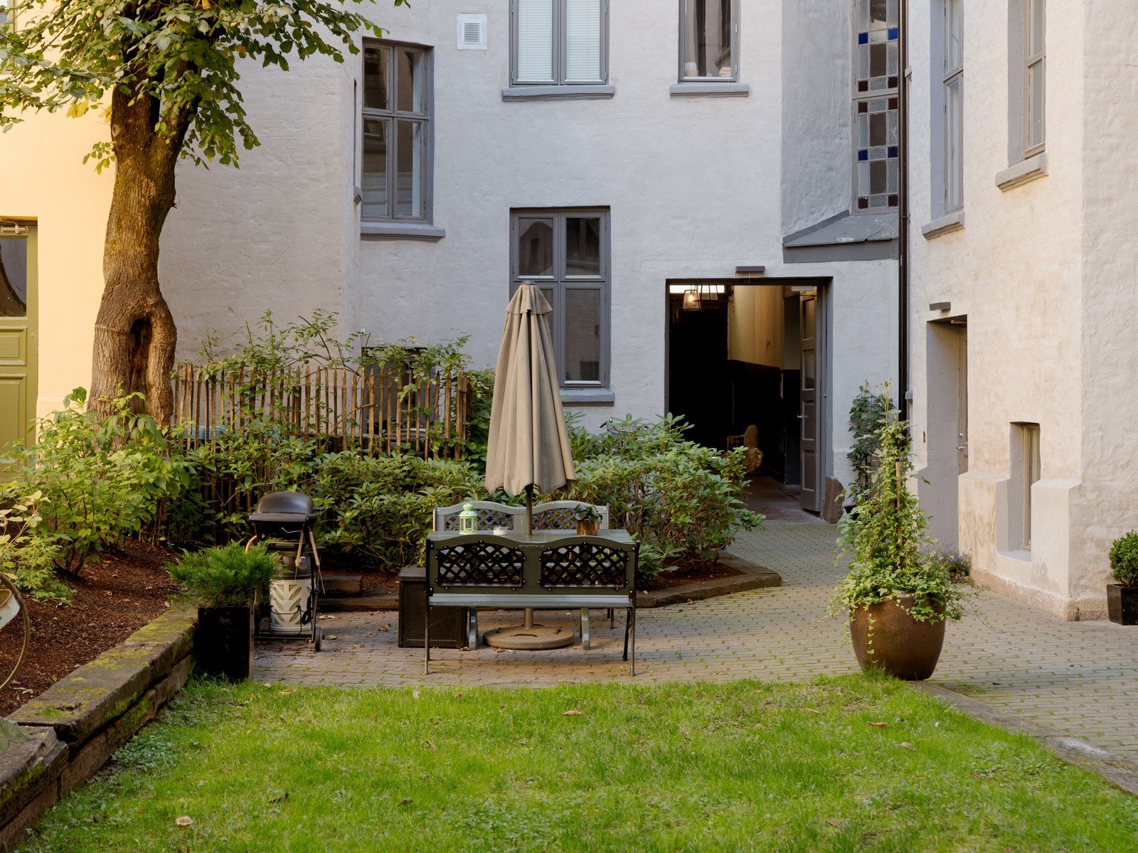 Et perfekt utgangspunkt med nærhet til det meste hovedstaden har å tilby med et yrende restaurant- og kaféliv, en rekke forretninger og servicetilbud samt god kollektiv forbindelse. Galleribilde