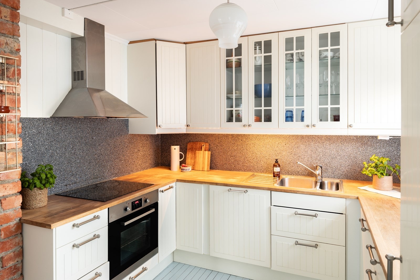 Kjøkkenet ble oppgradert i 2012 og er vurdert til TG1 av takstmann. Galleribilde