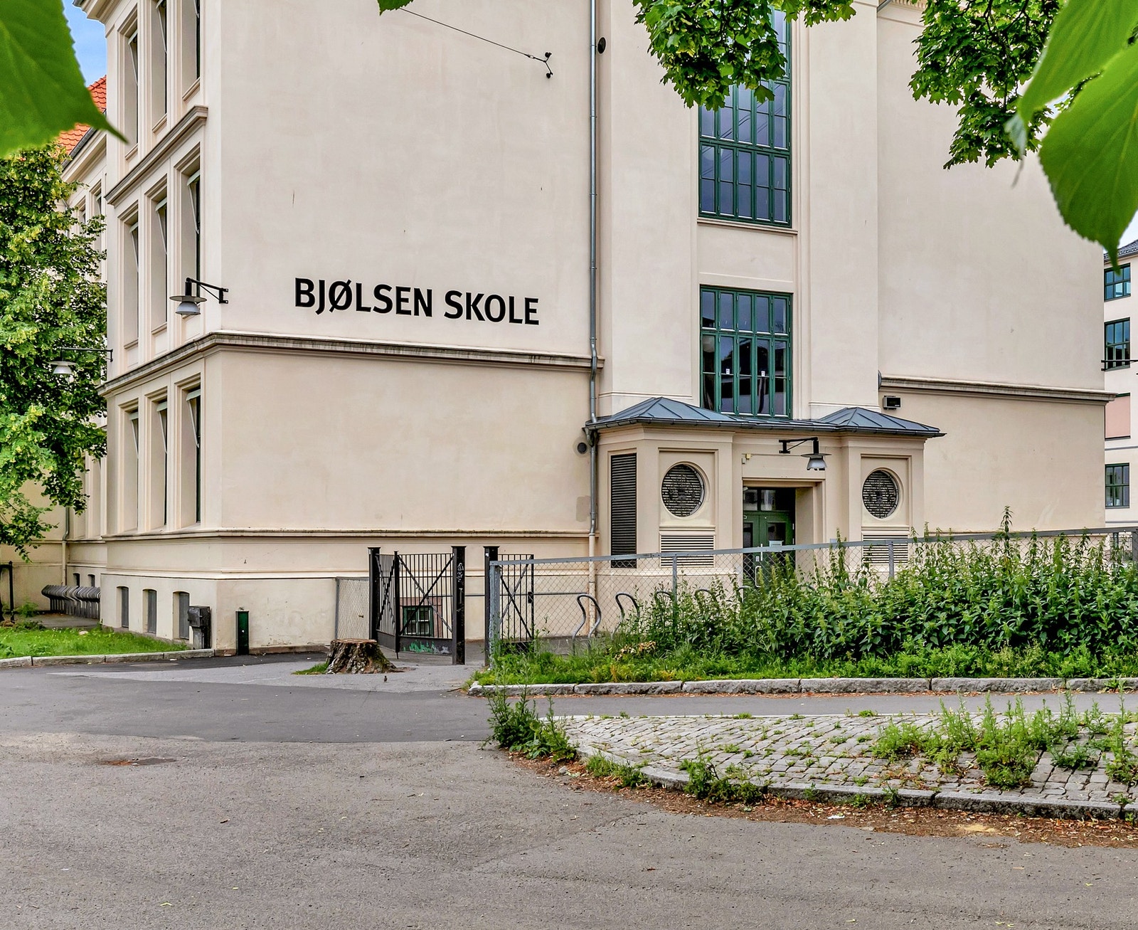 Bjølsen skole ligger i umiddelbar nærhet Galleribilde