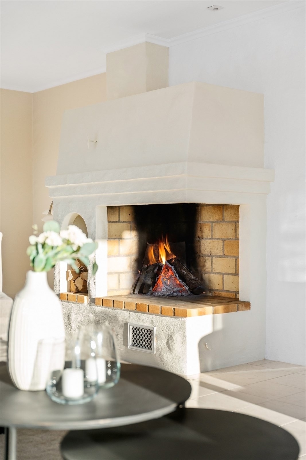 Peisen er bygget med elementpipe fra byggeåret. Galleribilde