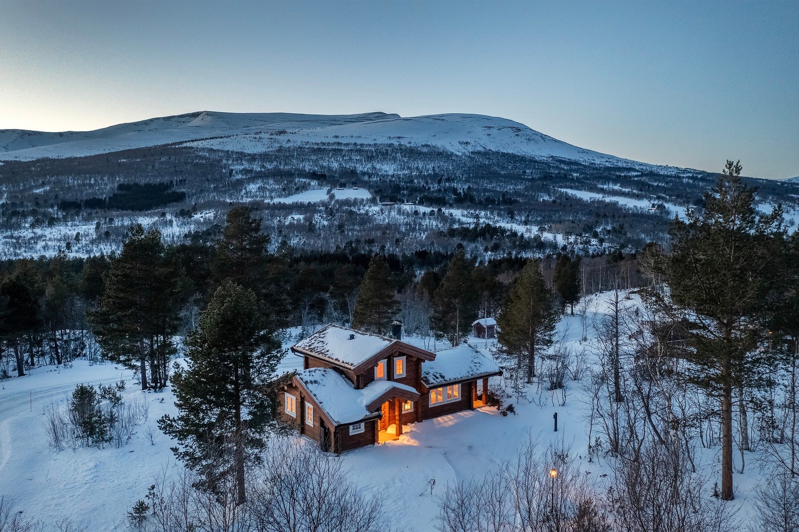 En lekker fjellhytte som overholder en høy standard fra 2024. Galleribilde