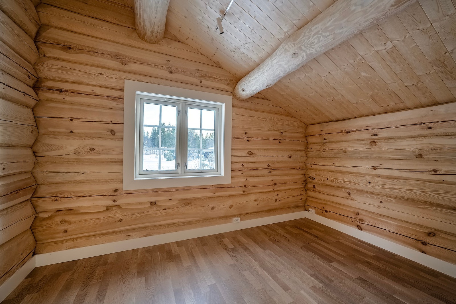 Soverommet i 1.etasjen er på 8,5 kvm. Galleribilde