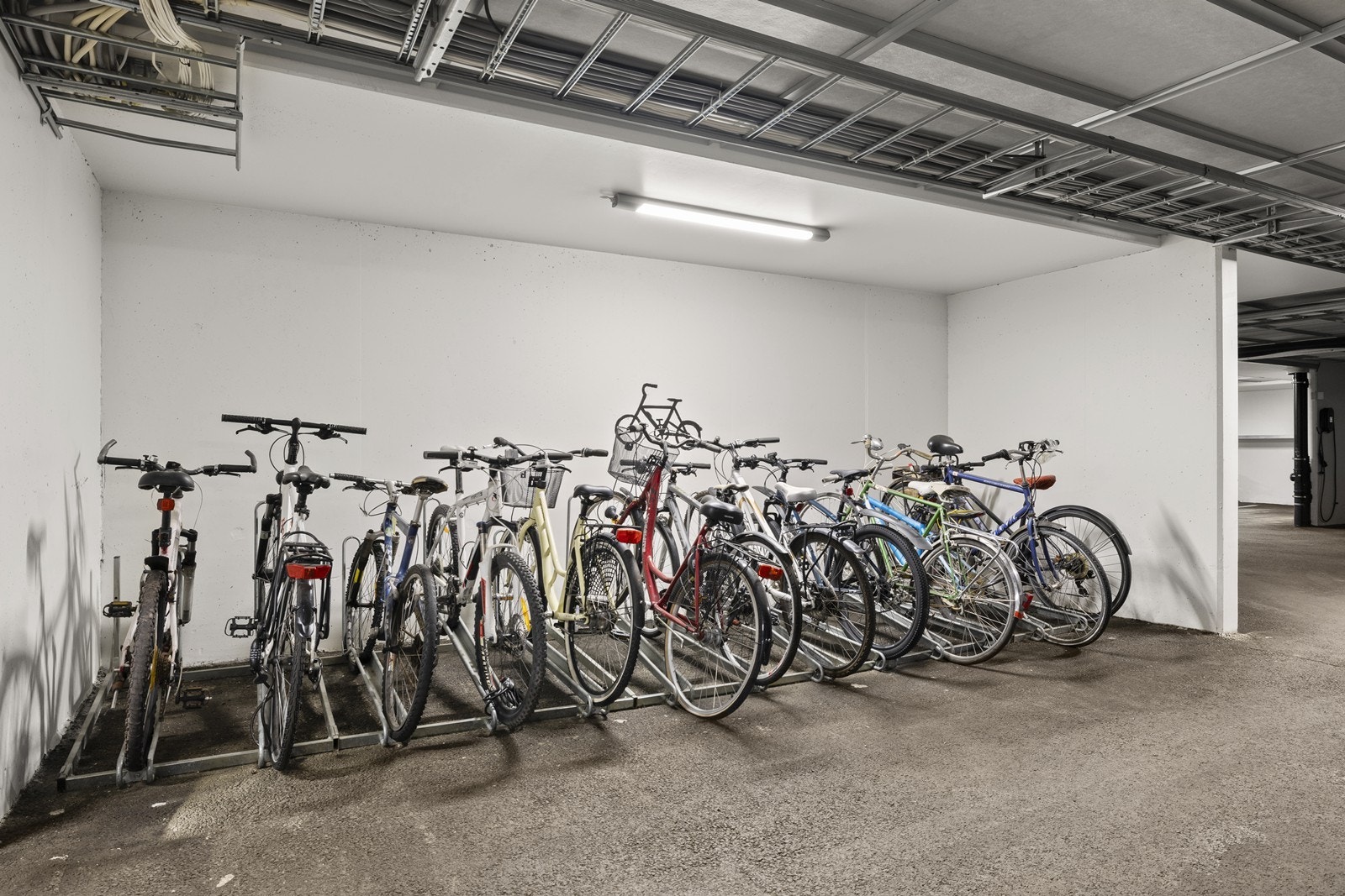 Sameiet har felles, innendørs sykkelparkering. Galleribilde