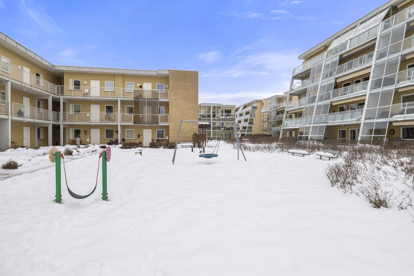 På fellesområdet er det lekeplass for de minste. Galleribilde