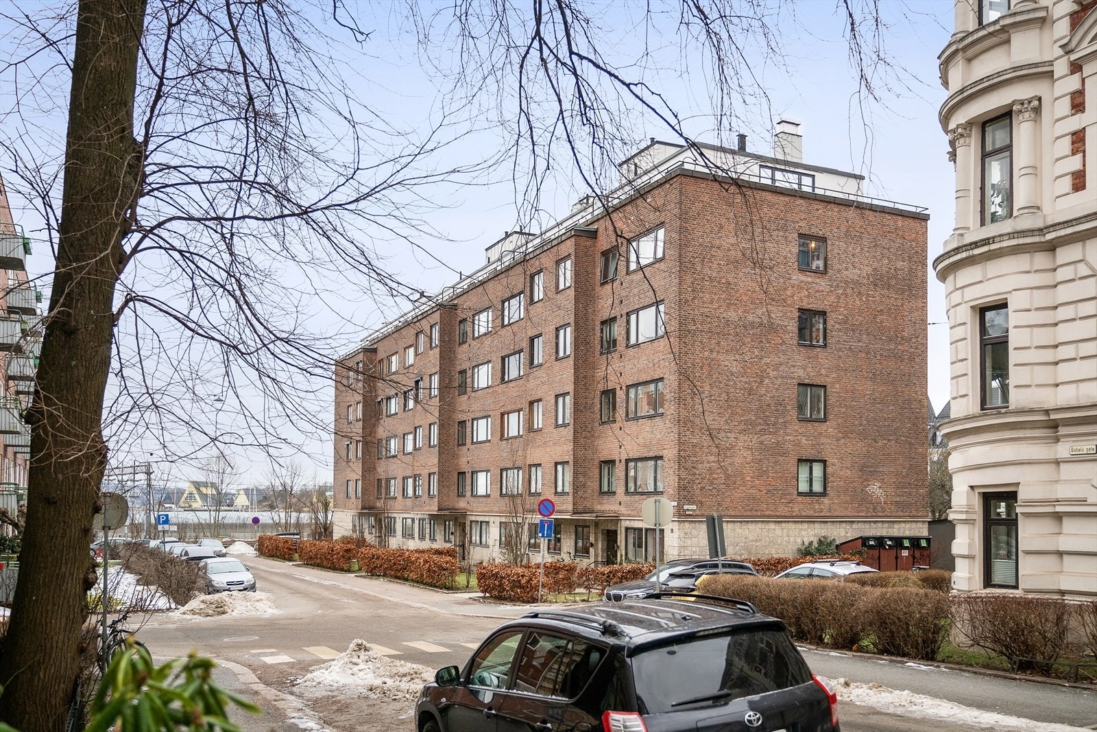 Gode parkeringsmuligheter i området. Galleribilde