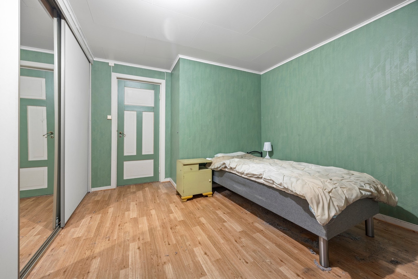 Leilighet 1. Soverom - 17 kvm. Galleribilde