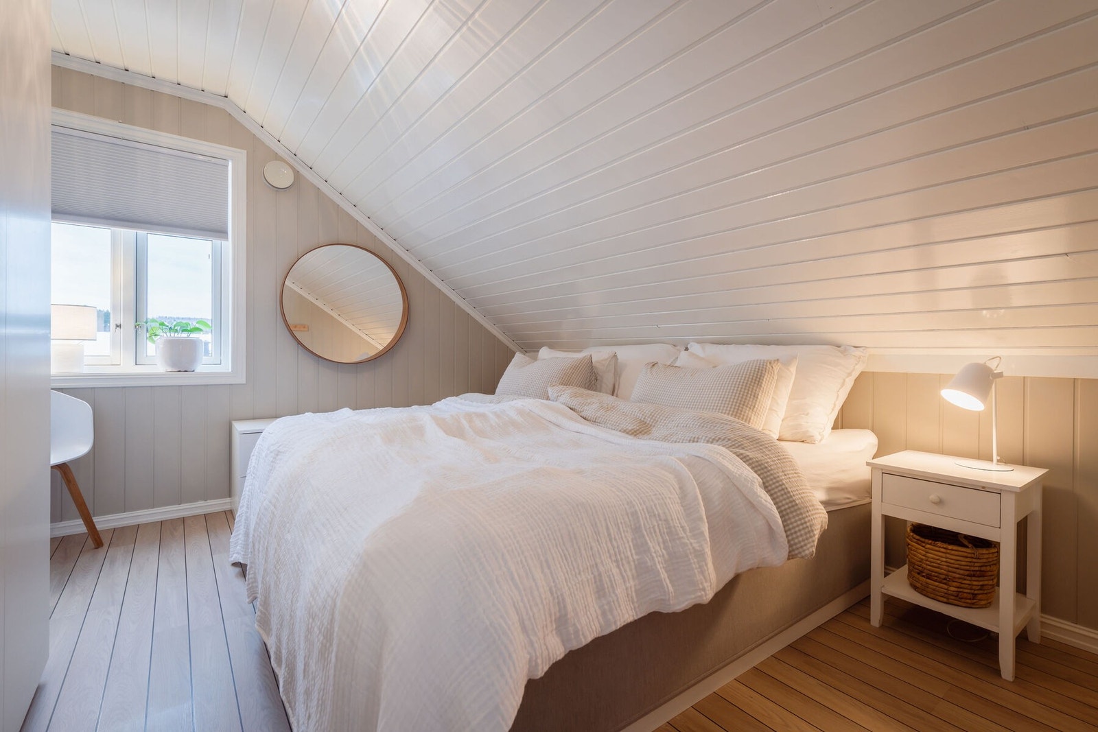 Fire soverom er samlet i 2. etasje, meget praktisk hvis man har små barn. Galleribilde