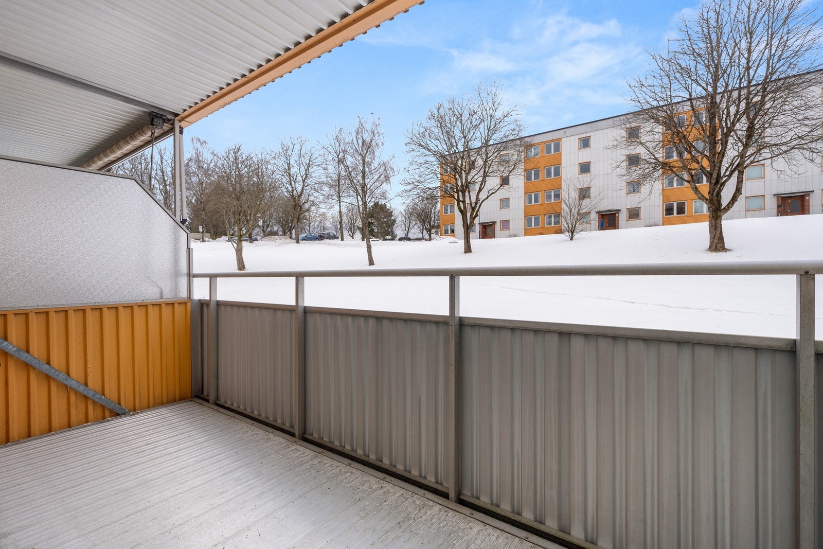 Dette er en leilighet som trenger litt kjærlighet fra nye eiere, men som kan bli en skikkelig attraktiv drømmeleilighet Galleribilde