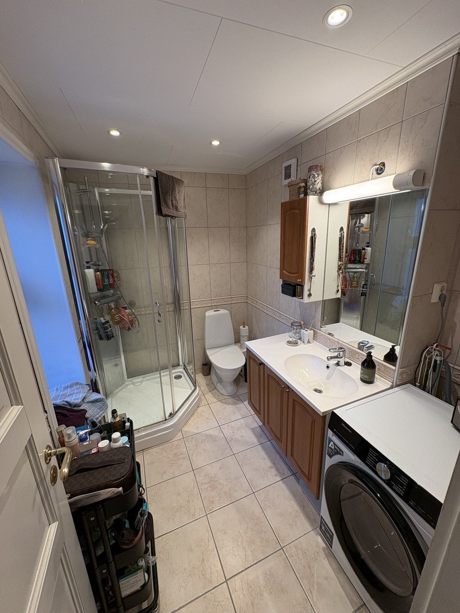 Leilighetens bad - romslig Galleribilde