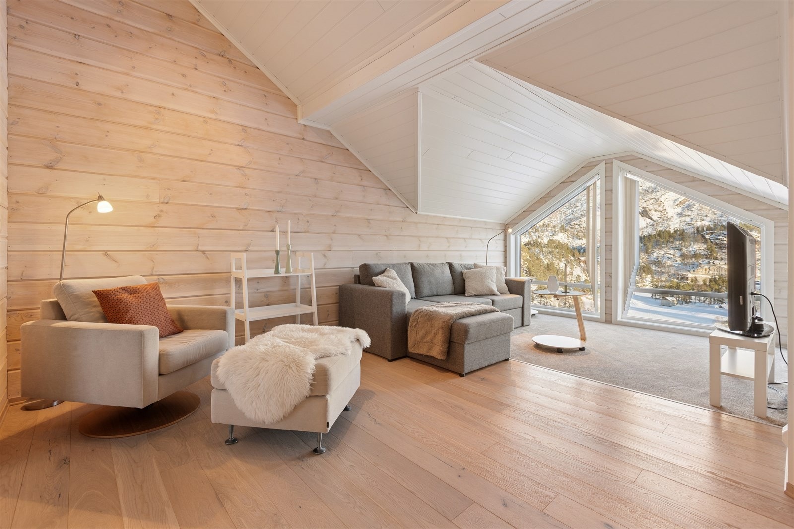 Loftstue med god romfølelse.
Se punkt ferdigattest. Galleribilde