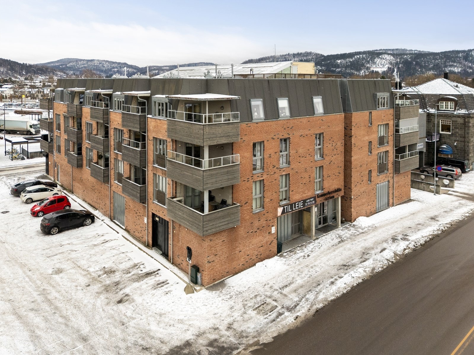 Beliggenheten er perfekt for deg som ønsker å bo sentralt, med enkel adkomst til de trivelige sentrumsgatene og alle byens fasiliteter! Galleribilde